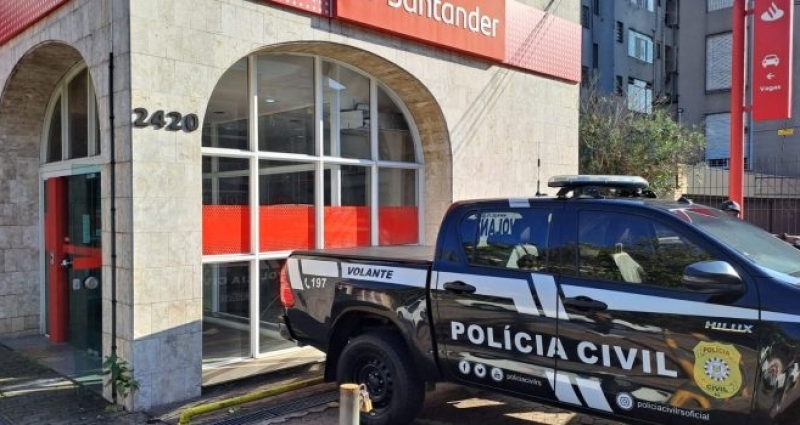 Agência do Santander é arrombada em Porto Alegre